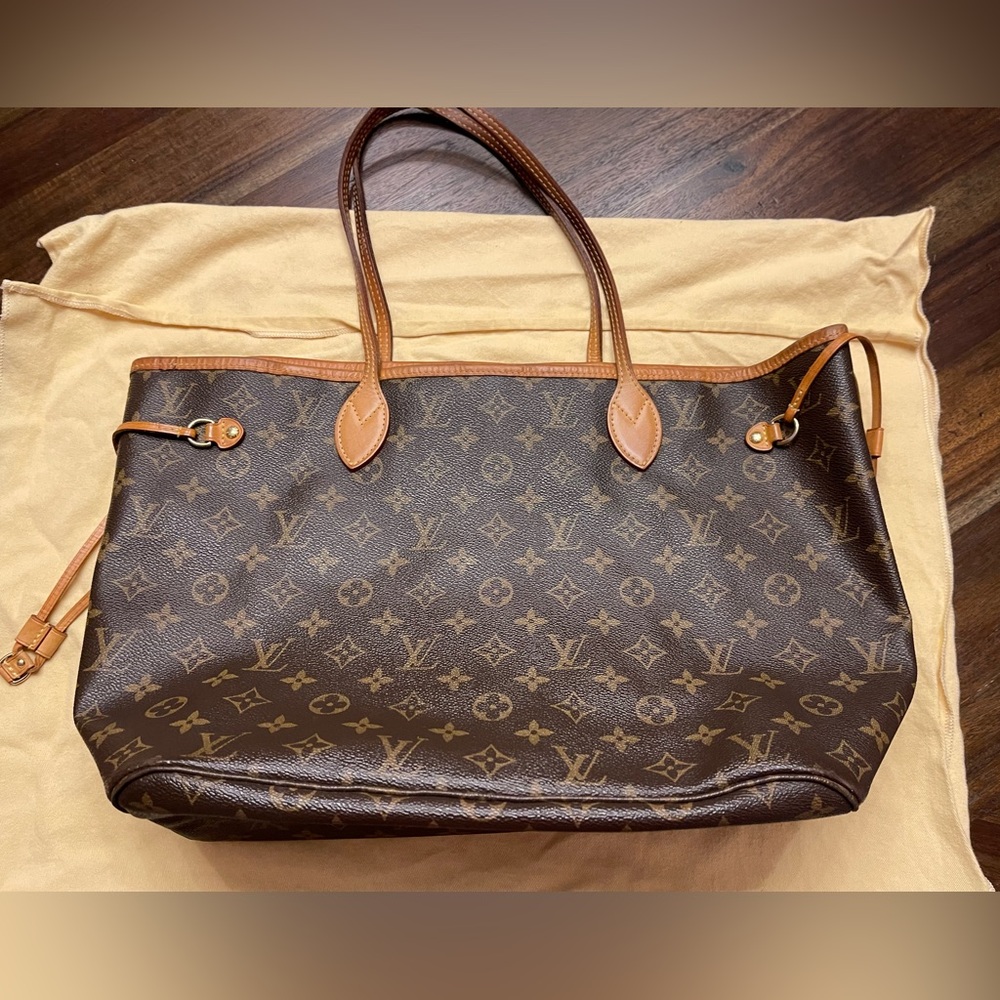 Louis Vuitton Neverfull MM / Monogram